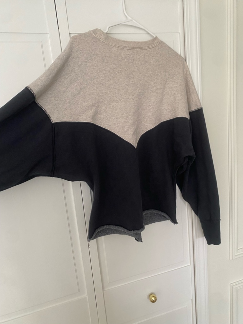 Isabel Marant Two-Tone Beige and Black Raglan Sweatshirt - Picture 3 of 4